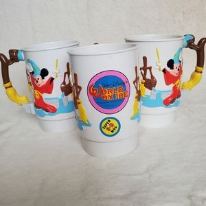 Vintage Disney-on-Ice Souvenir Mugs. Set of 3.